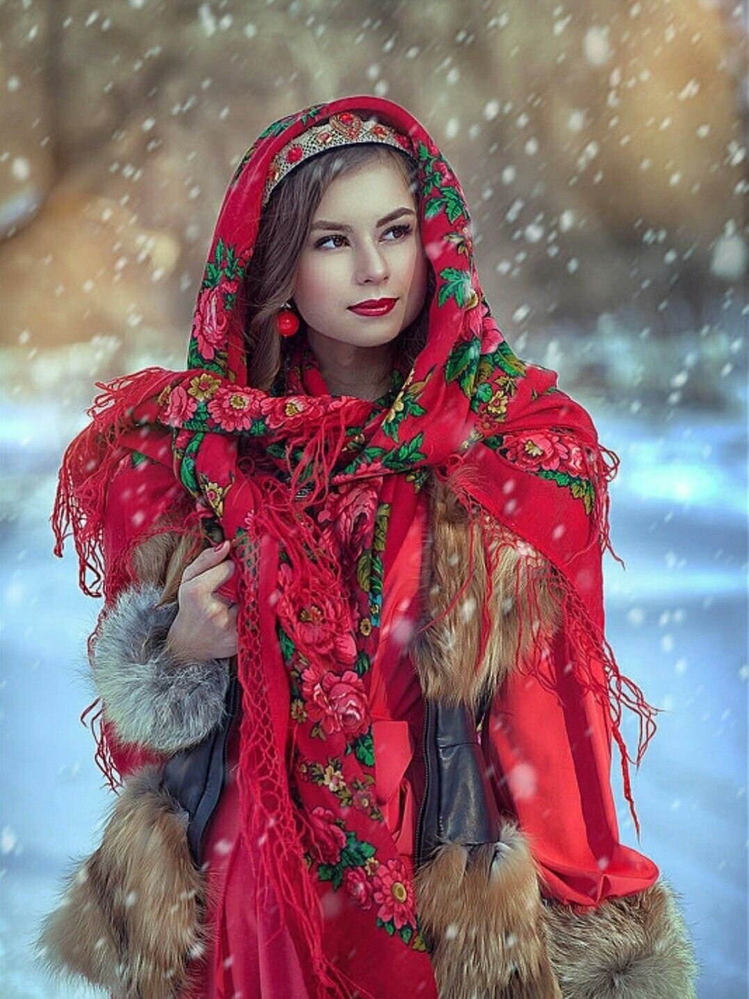 Beautiful girl Women in Slavic costumes in Anandeua