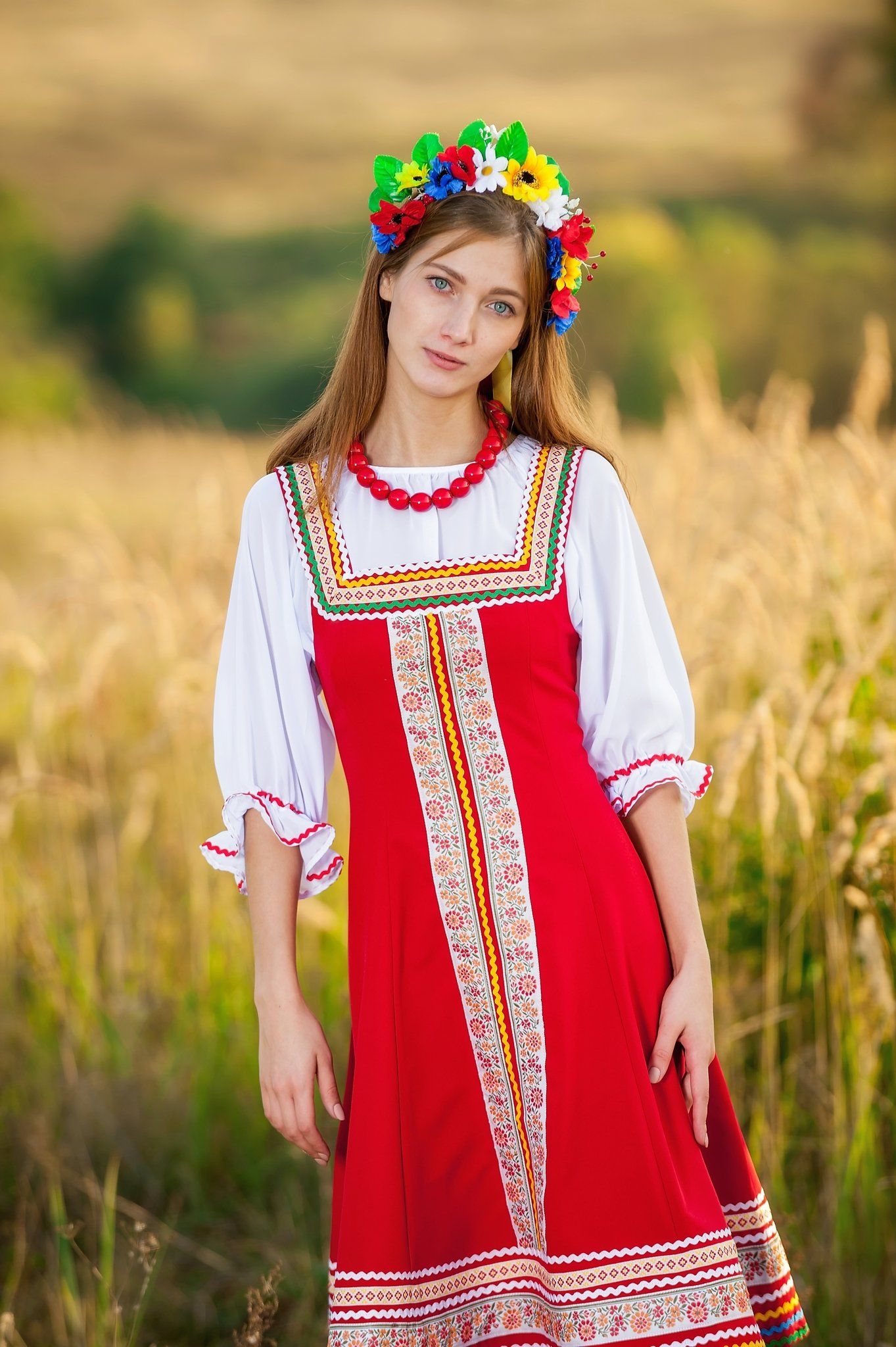 Women in Slavic costumes in Anandeua