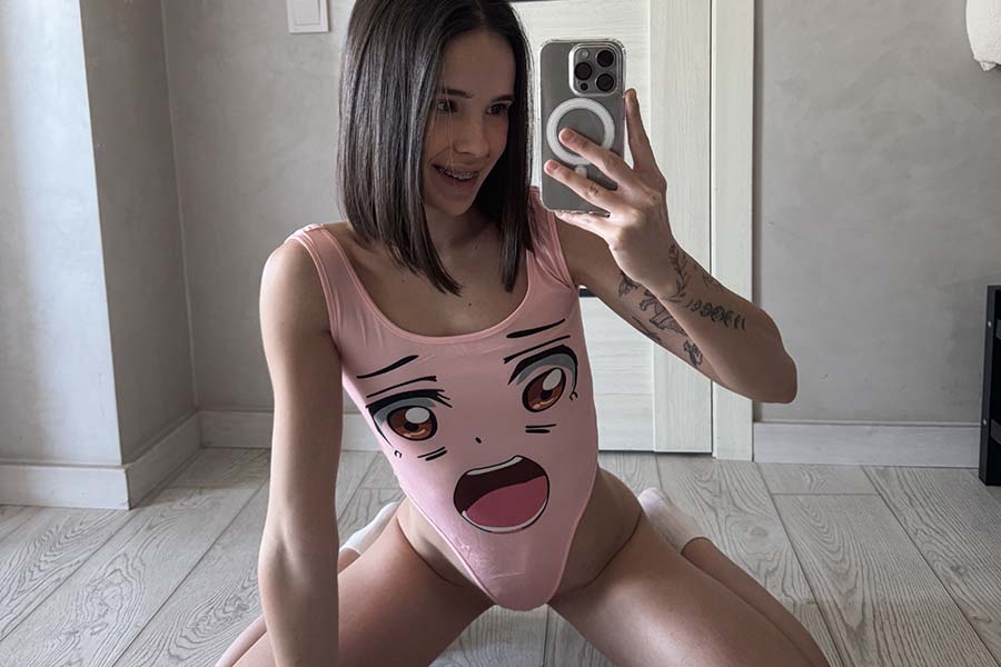 Model Tina in Anandeua